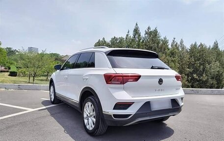 Volkswagen T-Roc I, 2022 год, 1 570 000 рублей, 6 фотография