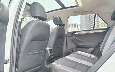 Volkswagen T-Roc I, 2022 год, 1 570 000 рублей, 12 фотография