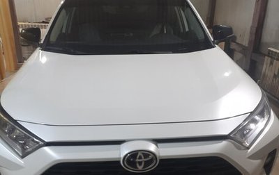 Toyota RAV4, 2022 год, 4 000 000 рублей, 1 фотография