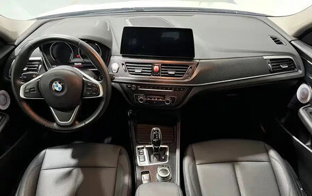 BMW 1 серия, 2021 год, 1 800 000 рублей, 5 фотография