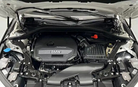 BMW 1 серия, 2021 год, 1 800 000 рублей, 10 фотография