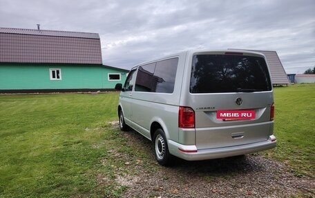 Volkswagen Caravelle T6 рестайлинг, 2016 год, 2 050 000 рублей, 3 фотография