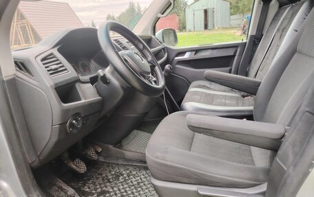 Volkswagen Caravelle T6 рестайлинг, 2016 год, 2 050 000 рублей, 9 фотография