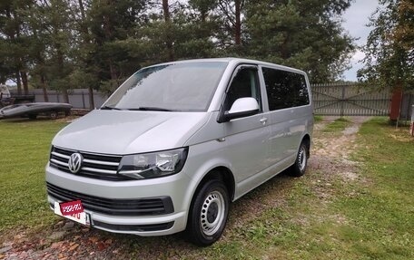 Volkswagen Caravelle T6 рестайлинг, 2016 год, 2 050 000 рублей, 6 фотография