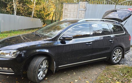Volkswagen Passat B7, 2012 год, 1 370 000 рублей, 2 фотография