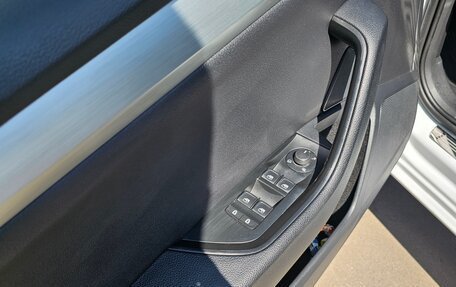Skoda Superb III рестайлинг, 2018 год, 2 150 000 рублей, 10 фотография