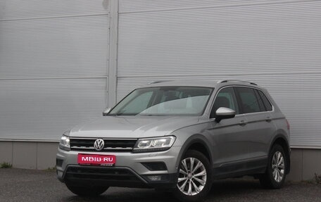 Volkswagen Tiguan II, 2018 год, 2 475 000 рублей, 1 фотография