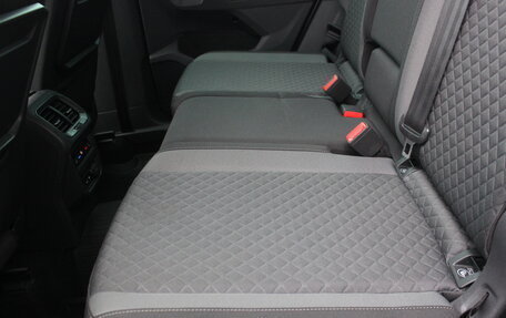 Volkswagen Tiguan II, 2018 год, 2 475 000 рублей, 12 фотография