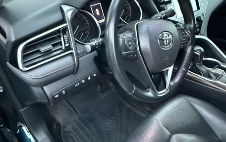 Toyota Camry, 2018 год, 2 400 000 рублей, 9 фотография