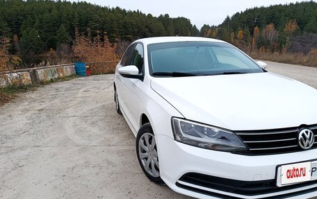 Volkswagen Jetta VI, 2015 год, 1 150 000 рублей, 4 фотография
