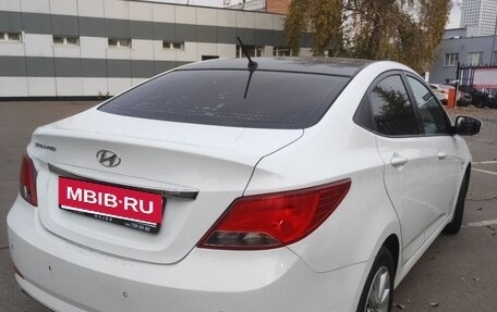 Hyundai Solaris II рестайлинг, 2016 год, 865 000 рублей, 4 фотография