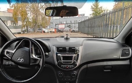 Hyundai Solaris II рестайлинг, 2016 год, 865 000 рублей, 9 фотография