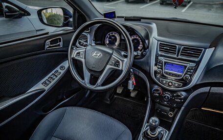 Hyundai Solaris II рестайлинг, 2012 год, 810 000 рублей, 17 фотография