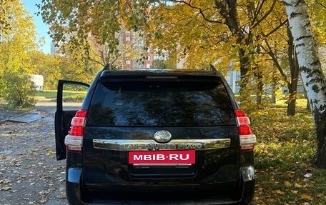 Toyota Land Cruiser Prado 150 рестайлинг 2, 2013 год, 3 550 000 рублей, 6 фотография