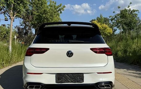 Volkswagen Golf VIII, 2022 год, 1 950 000 рублей, 5 фотография
