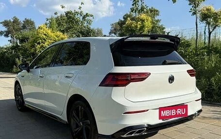 Volkswagen Golf VIII, 2022 год, 1 950 000 рублей, 6 фотография