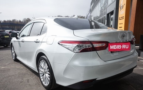 Toyota Camry, 2021 год, 2 498 000 рублей, 6 фотография