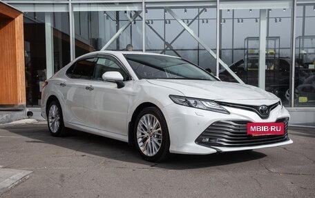 Toyota Camry, 2021 год, 2 498 000 рублей, 9 фотография