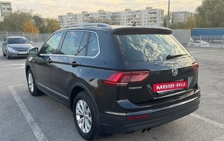 Volkswagen Tiguan II, 2018 год, 2 000 000 рублей, 4 фотография