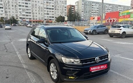 Volkswagen Tiguan II, 2018 год, 2 000 000 рублей, 8 фотография