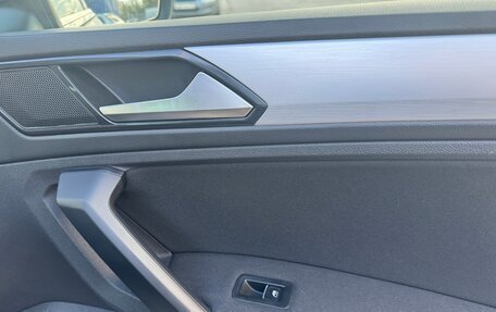 Volkswagen Tiguan II, 2018 год, 2 000 000 рублей, 22 фотография