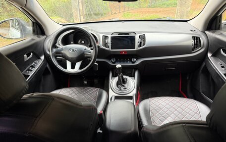 KIA Sportage III, 2010 год, 920 000 рублей, 13 фотография