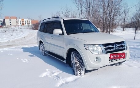Mitsubishi Pajero IV, 2014 год, 2 650 000 рублей, 7 фотография