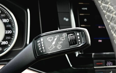 Volkswagen Touareg III, 2019 год, 4 500 000 рублей, 17 фотография