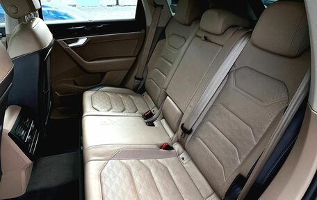 Volkswagen Touareg III, 2019 год, 4 500 000 рублей, 24 фотография