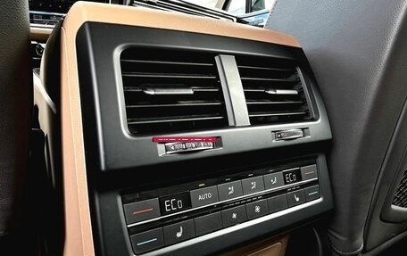 Volkswagen Touareg III, 2019 год, 4 500 000 рублей, 25 фотография