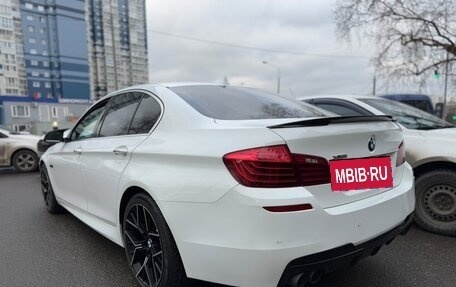 BMW 5 серия, 2015 год, 1 700 000 рублей, 3 фотография