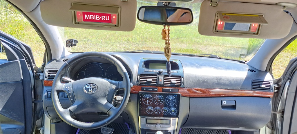 Toyota Avensis II, 2004 год, 700 000 рублей, 6 фотография