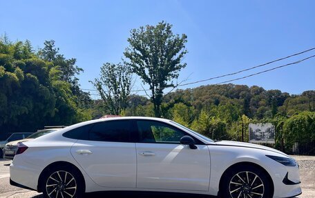 Hyundai Sonata VIII, 2019 год, 2 100 000 рублей, 4 фотография