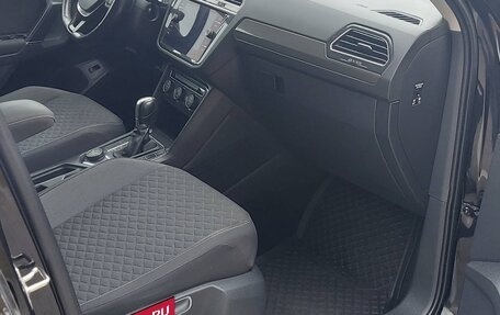 Volkswagen Tiguan II, 2018 год, 1 950 000 рублей, 7 фотография
