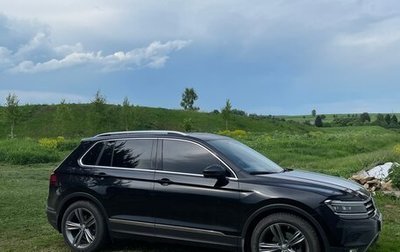 Volkswagen Tiguan II, 2018 год, 3 050 000 рублей, 1 фотография