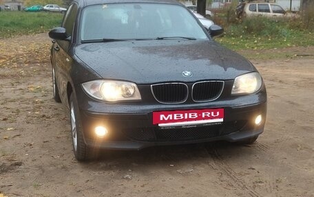 BMW 1 серия, 2005 год, 550 000 рублей, 6 фотография