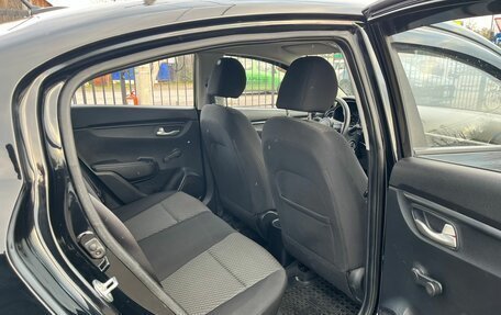 KIA Rio IV, 2017 год, 999 000 рублей, 13 фотография