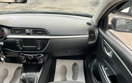 KIA Rio IV, 2017 год, 999 000 рублей, 19 фотография