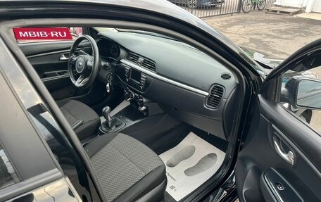 KIA Rio IV, 2017 год, 999 000 рублей, 14 фотография