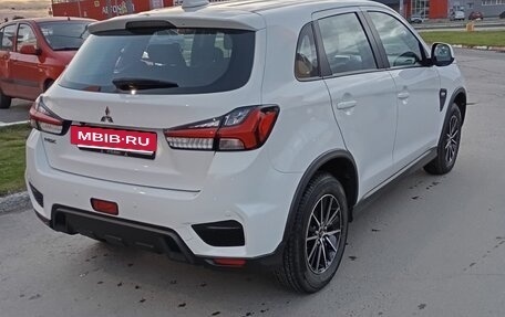Mitsubishi ASX I рестайлинг, 2023 год, 3 050 000 рублей, 2 фотография