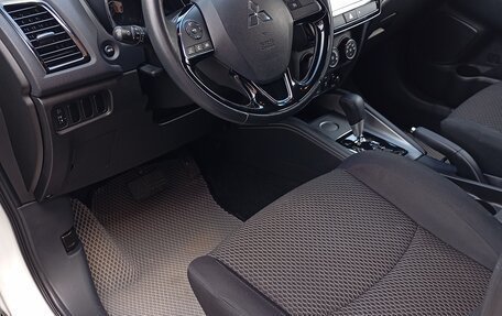 Mitsubishi ASX I рестайлинг, 2023 год, 3 050 000 рублей, 10 фотография