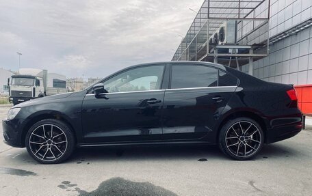 Volkswagen Jetta VI, 2012 год, 985 000 рублей, 4 фотография