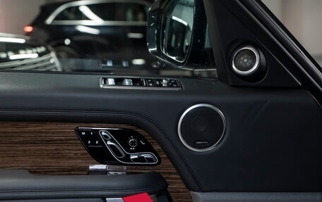 Land Rover Range Rover IV рестайлинг, 2020 год, 7 490 000 рублей, 12 фотография