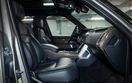 Land Rover Range Rover IV рестайлинг, 2020 год, 7 490 000 рублей, 26 фотография