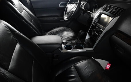 Ford Explorer VI, 2011 год, 1 659 000 рублей, 19 фотография