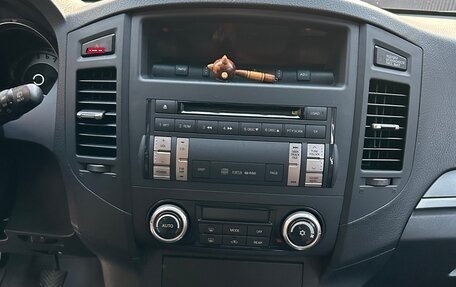 Mitsubishi Pajero IV, 2013 год, 2 000 000 рублей, 7 фотография