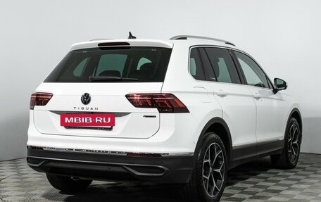 Volkswagen Tiguan II, 2021 год, 3 560 898 рублей, 5 фотография