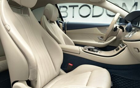 Mercedes-Benz E-Класс, 2019 год, 3 950 000 рублей, 18 фотография