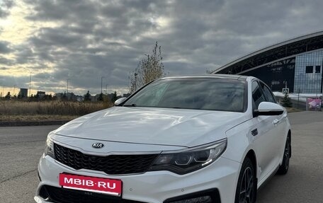KIA Optima IV, 2019 год, 2 090 000 рублей, 2 фотография