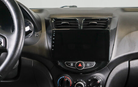 Hyundai Solaris II рестайлинг, 2011 год, 819 000 рублей, 14 фотография